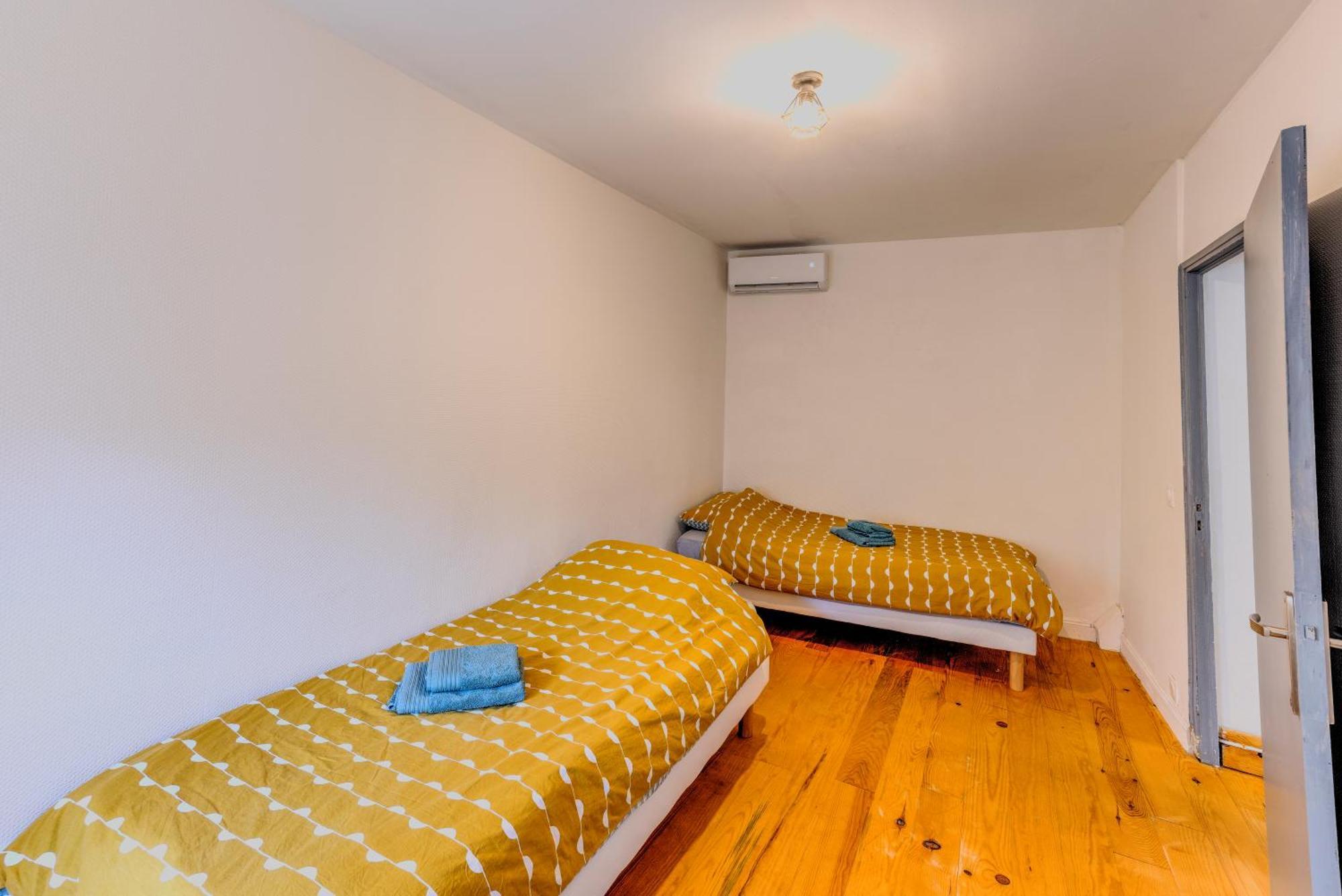 3 Pieces, Climatise, Calme, 100M Du Centre, Parking, "Lyriade" Sarlat-la-Caneda Exterior photo