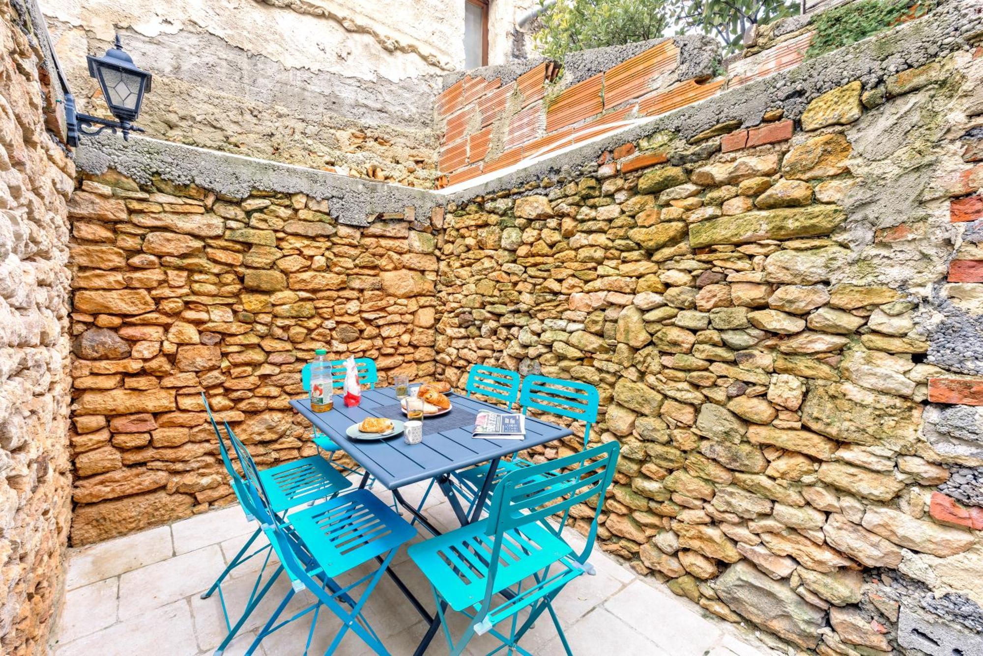 3 Pieces, Climatise, Calme, 100M Du Centre, Parking, "Lyriade" Sarlat-la-Caneda Exterior photo