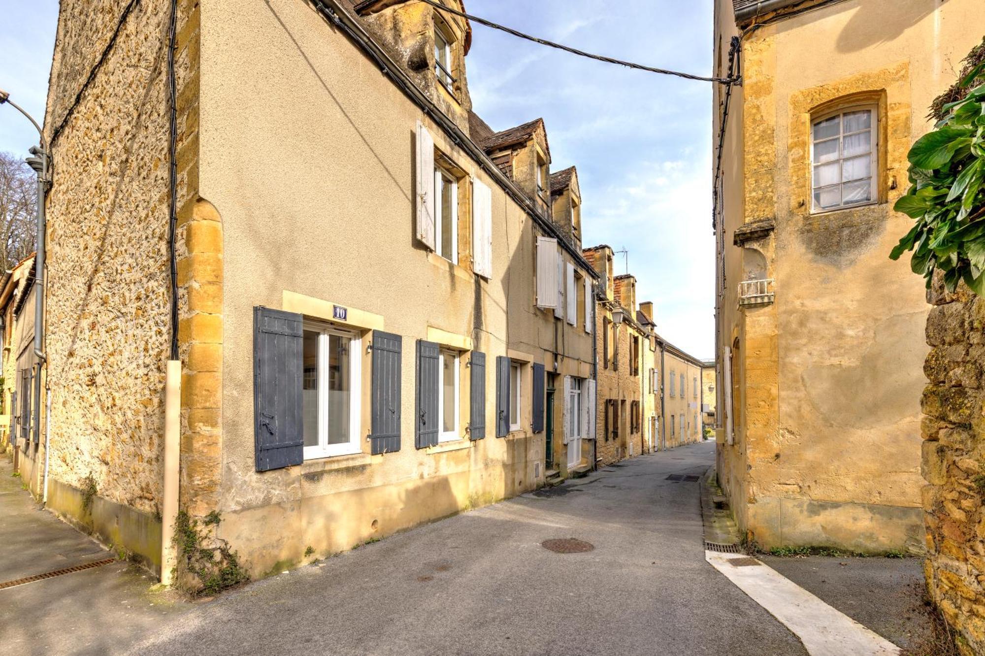 3 Pieces, Climatise, Calme, 100M Du Centre, Parking, "Lyriade" Sarlat-la-Caneda Exterior photo